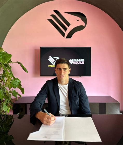 Palermo c è la firma sul contratto Buttaro prolunga per altri quattro