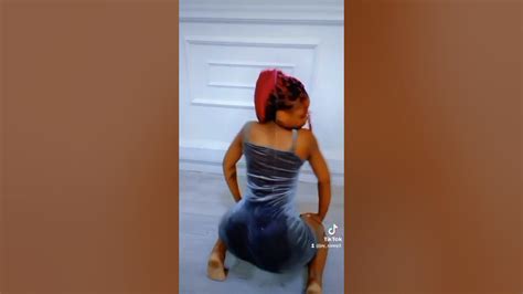 Campus Girl Twerking 🤪🍑🍑💦💦 Twerk It Youtube