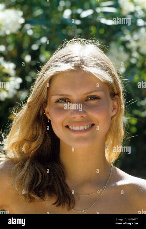 portrait blond hair happy natural face young girl lsmiling looking in ...