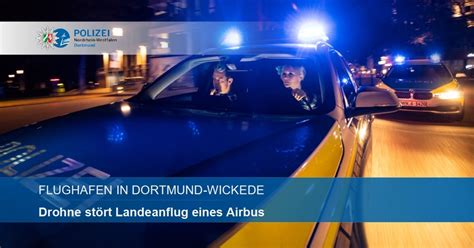 Drohne St Rt Landeanflug Eines Airbus Am Flughafen Marl