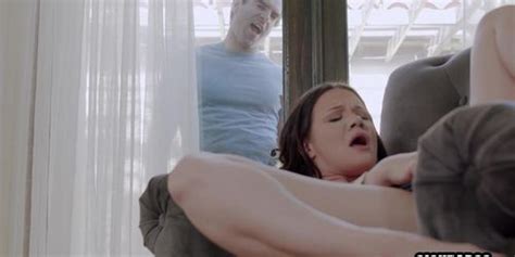 Horny Big Ass MILF Alison Rey Is Ready And Wet For Workers Ken Feels Pipe Tnaflix