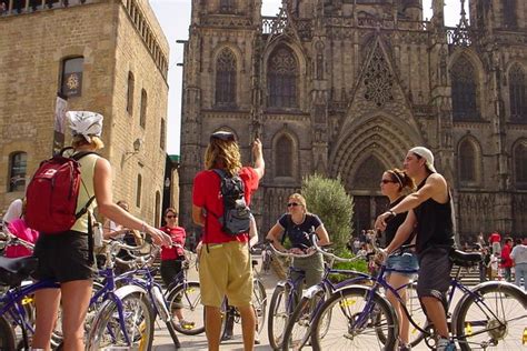 Tour En Bicicleta El Ctrica Por Barcelona Con Tapas Y Cata De Vino