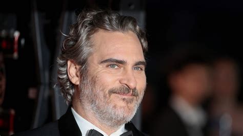 Joaquin Phoenix’s Powerful BAFTAs Acceptance Speech Calls Out the All-White Acting Lineup ...