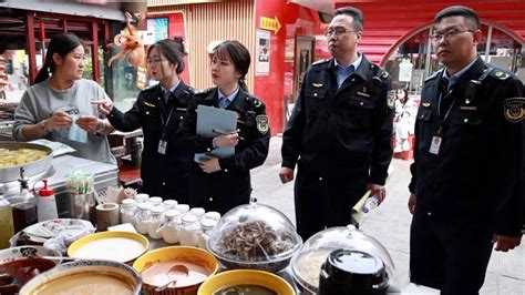 筑牢市场监管防线 护航“舌尖上的安全”餐饮消费者管理