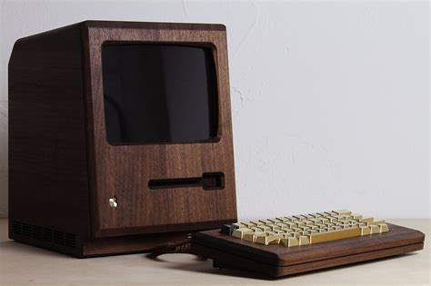 Деревянный Macintosh 128K