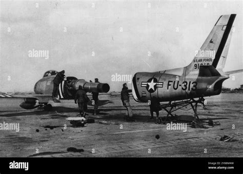 Mig 15 korean war hi-res stock photography and images - Alamy