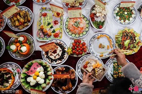 Wuhan 13200 plats pour célébrer la fête du Petit Nouvel An chinois