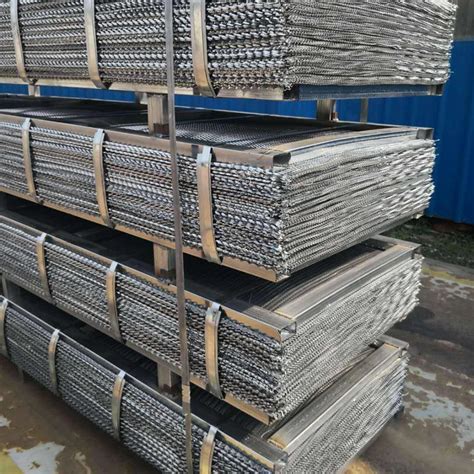 Perforated Expanded Metal Raised Flattened Expanded Metal Sheet