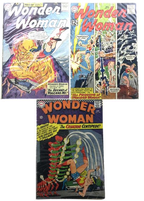 Lot - Vintage DC Wonder Woman Comic Books