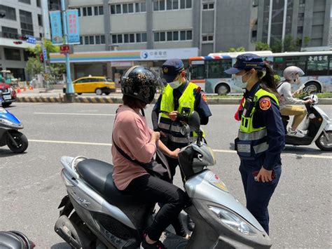 新店警嚴格取締「車不讓人」 已開罰逾300萬！ 中華日報中華新聞雲