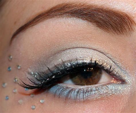 Silver Glitter Eye Makeup Glitter Eyes Glitter Eye Makeup