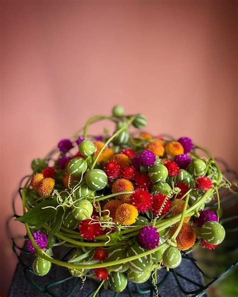 小さくて丸いモノたち｜暮らしの花研究家