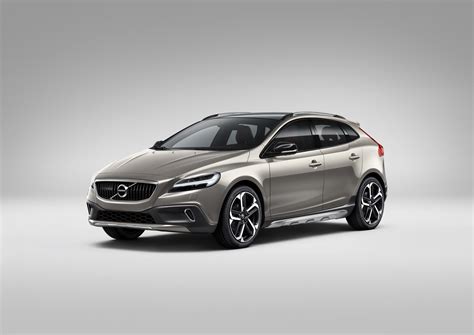 2017 Volvo V40 Cross Country New Engines 1 5L T3 And 2 0L T4 And 2