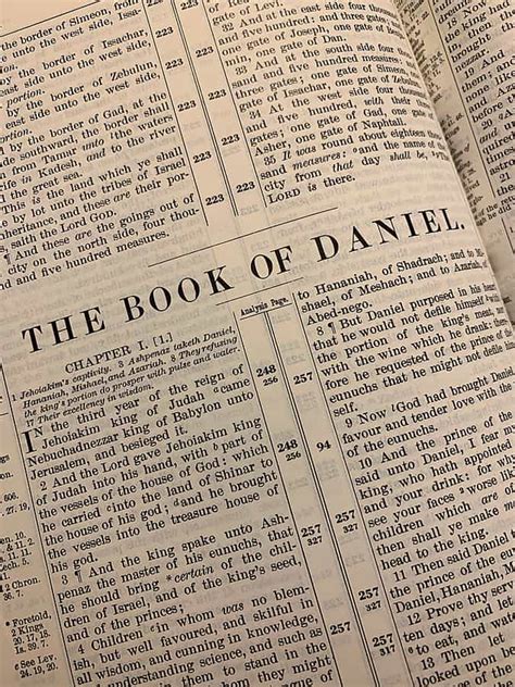 A Summary and Analysis of the Book of Daniel – Interesting Literature