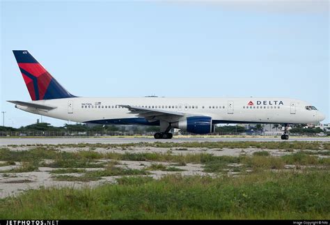 N Dl Boeing Delta Air Lines Nito Jetphotos