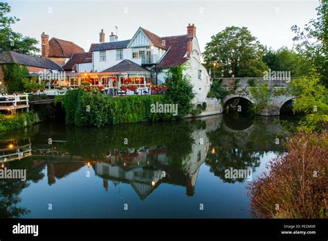 The Nags Head Pub Hi Res Stock Photography And Images Alamy