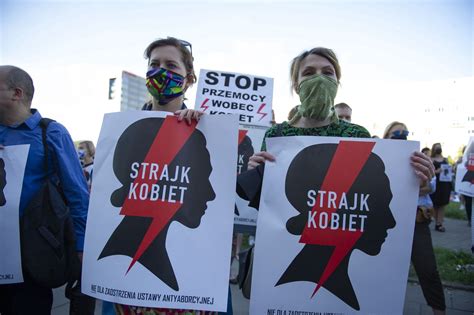 Ogólnopolski i Warszawski Strajk Kobiet organizują protest samochodowy