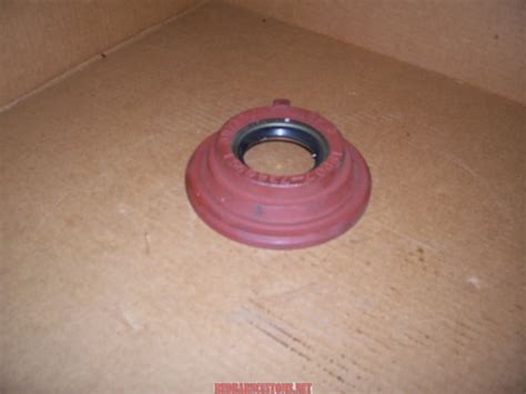 5 Ton Rockwell Axle Shaft Seal Retainer