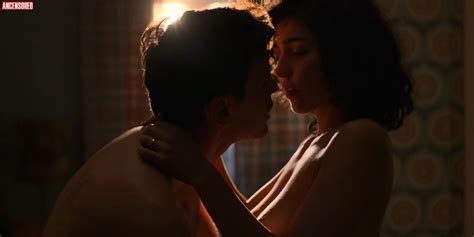 Naked Carolina Amaral in Glória