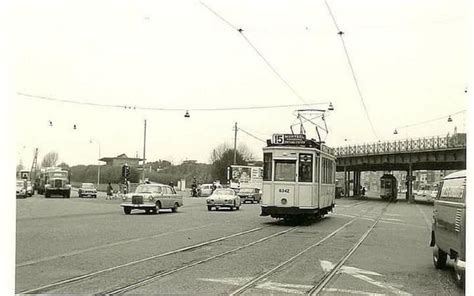 Mortsel Mortsel Brug Met Op De Achtergrond Het Spoorwegstation