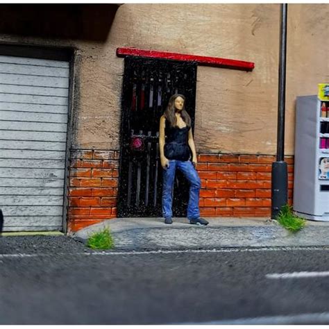 Jual Figure Fast And Furious Mia Toretto Diorama Maket Hot Wheels FNF Unpainted Kota