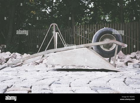 Broken Wheelbarrow Hi Res Stock Photography And Images Alamy