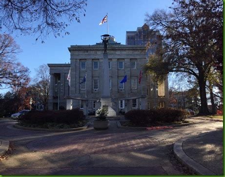 Elizabeth's Secret Garden: Historic Tour of NC State Capitol