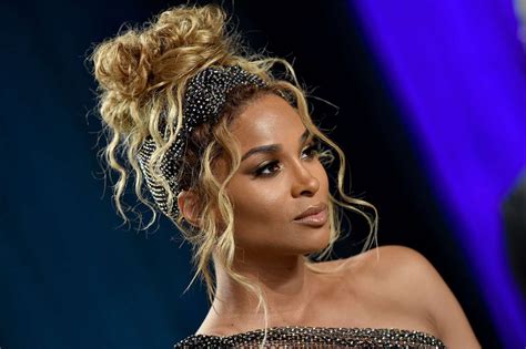 Ciara Short Blonde Curly Hair