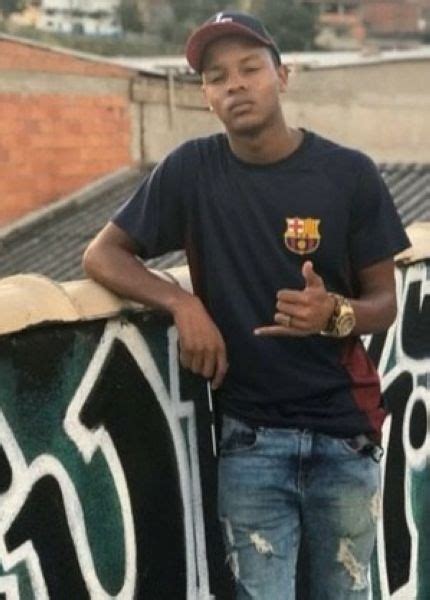 Quarta feira 21 59 Funkeiro MC Jotinha é morto após briga de bar em