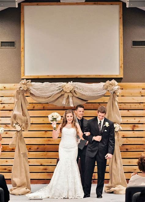 Top 20 Rustic Burlap Wedding Arches And Backdrop Ideas Part 2 Wedding Alters Burlap Wedding