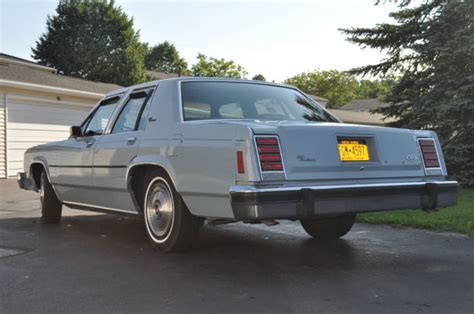 1987 Ford LTD Crown Victoria S Sedan 4 Door 5 0L Classic Ford Crown