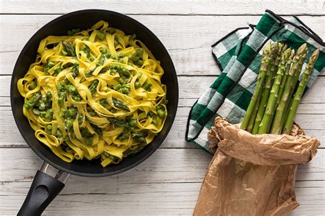 Ricetta Tagliatelle Con Gli Asparagi Cucchiaio D Argento