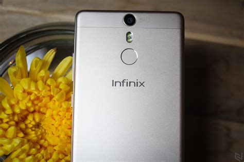 Mở hộp Infinix Hot S chuyên gia selfie phân khúc 3 triệu đồng
