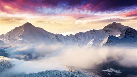 Mountain Sunrise Scenery 4K wallpaper download