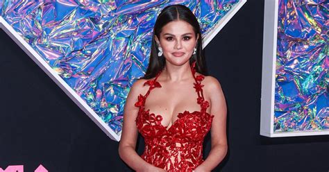 What Is Selena Gomez S Net Worth How Disney Star Made Millions