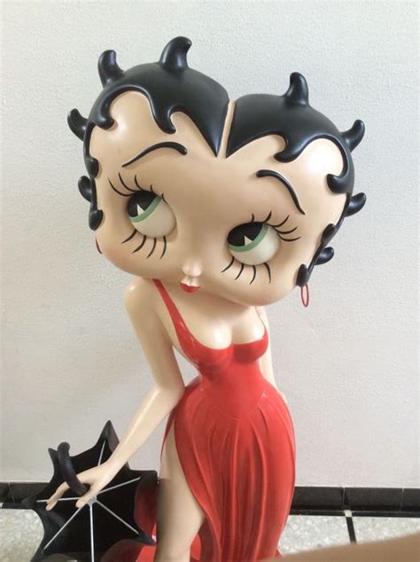 Betty Boop King Features Syndicate USA 2003 Statue Betty Boop