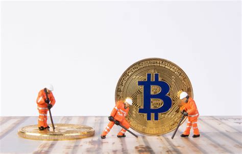 TheStreet Crypto Riot Blockchain Buys Largest American Crypto Mining