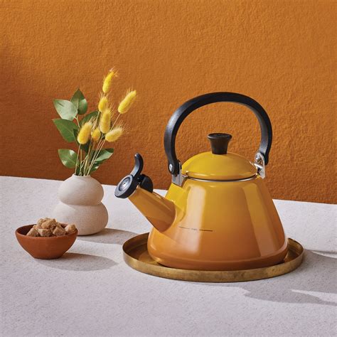 Le Creuset Kone Stovetop Kettle L Nectar With Whistle Teddingtons