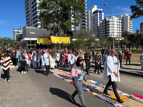 Em Torres A Solenidade De Corpus Christi Celebra A Sagrada Eucaristia