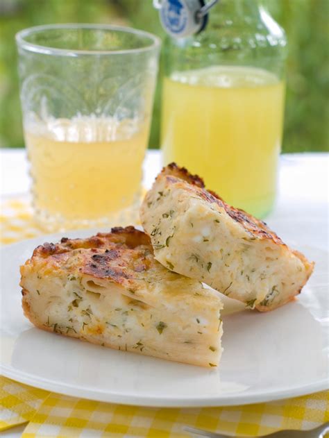 Recette Mini Quiches Aux Herbes Et La Feta Marie Claire