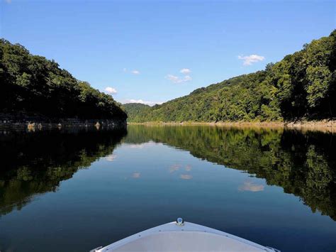 16 Amazingly Refreshing Lake Destinations In The U S Kentucky Vacation Lake Cumberland