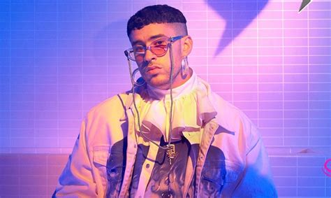 Bad Bunny Musica Nueva Bad Bunny Se Transform En Mujer Y Luce