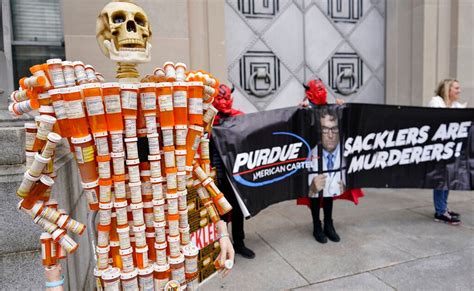 Opioid crisis victims confront Purdue Pharma’s Sackler family | Courts ...