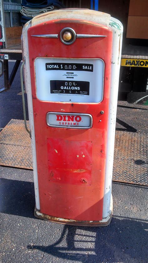 Antique Bennett 900 Dino Sinclair Gas Pump Vintage Gas Pumps Gas