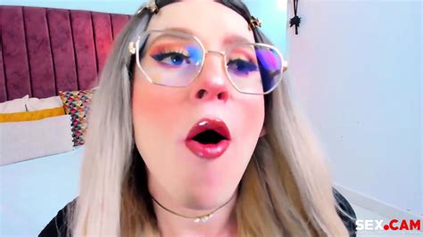 Gorgeous Blonde Shemale Masturbates And Cum