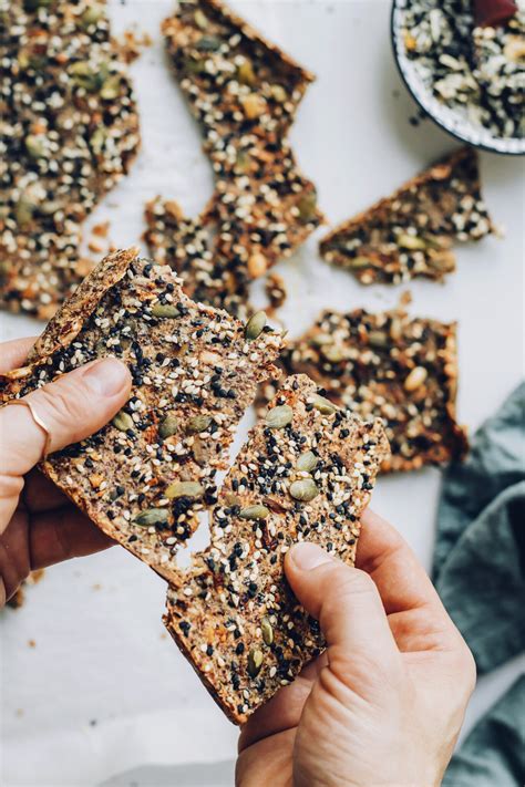 Easy Seed Crackers With Everything Bagel Seasoning Minimalist Baker