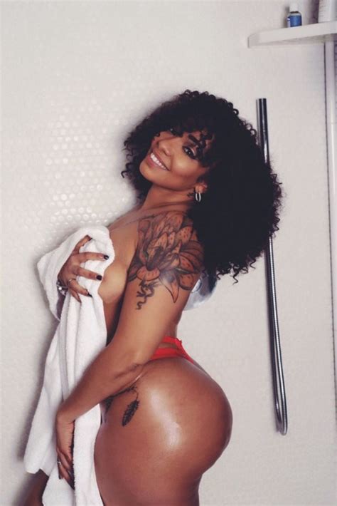 Shoulder Joint Black Hair Bikini Porn Pic