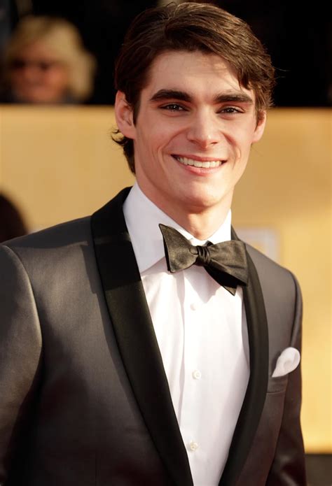 RJ Mitte - Biography - IMDb