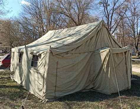 Возле ЦРБ установили палатку - Слобожанка