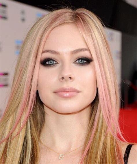 Avril Lavigne Blonde Senegalese Twist Crochet Braids Beauty Face